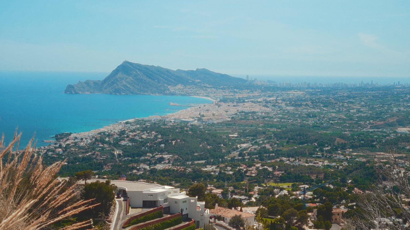 Vista aérea de la bahía de Altea, Costa Blanca